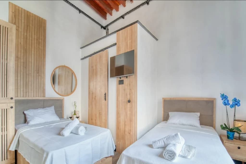 Deluxe Twin Bedroom room at Avenue Hotel Girne